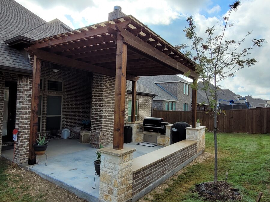 Custom outdoor kitchen built by Texas Patios Plus in south DFW